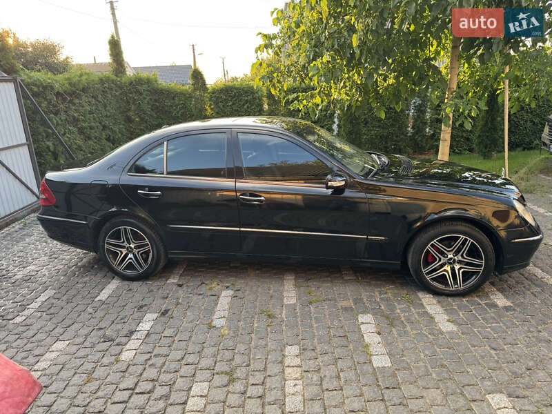 Седан Mercedes-Benz E-Class 2005 в Вінниці