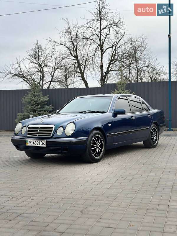Седан Mercedes-Benz E-Class 1999 в Кропивницком