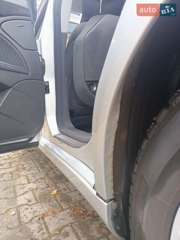 Седан Mercedes-Benz E-Class 2003 в Ивано-Франковске