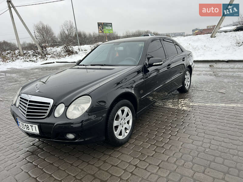 Седан Mercedes-Benz E-Class 2007 в Львове