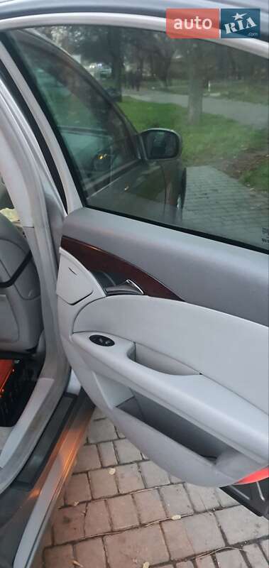 Седан Mercedes-Benz E-Class 2004 в Одессе