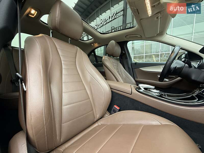 Седан Mercedes-Benz E-Class 2018 в Киеве