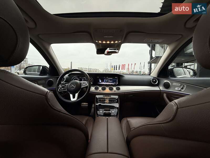 Седан Mercedes-Benz E-Class 2018 в Киеве