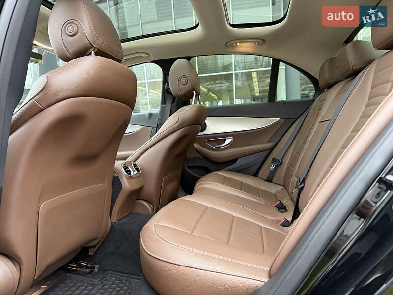Седан Mercedes-Benz E-Class 2018 в Киеве