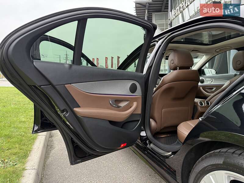 Седан Mercedes-Benz E-Class 2018 в Киеве