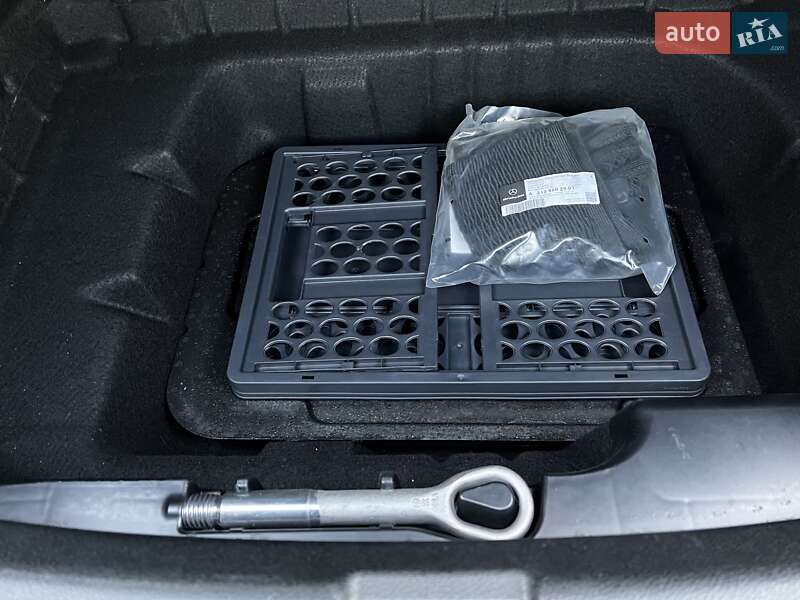 Седан Mercedes-Benz E-Class 2018 в Киеве