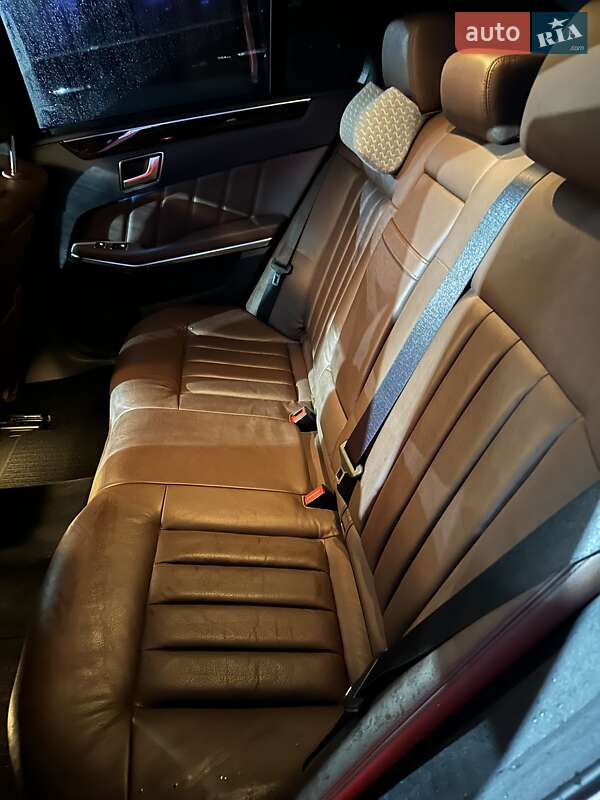 Седан Mercedes-Benz E-Class 2013 в Киеве