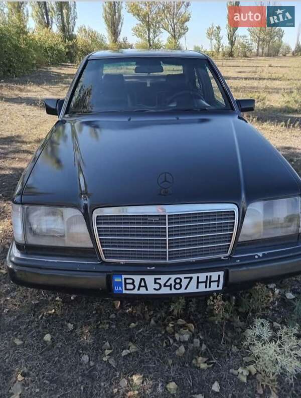Mercedes-Benz E-Class 1994