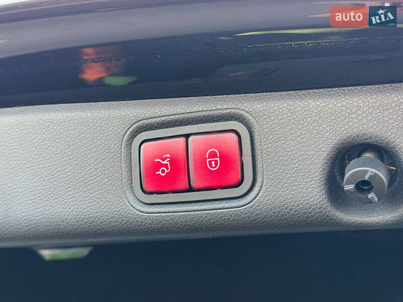 Седан Mercedes-Benz E-Class 2018 в Кривом Роге