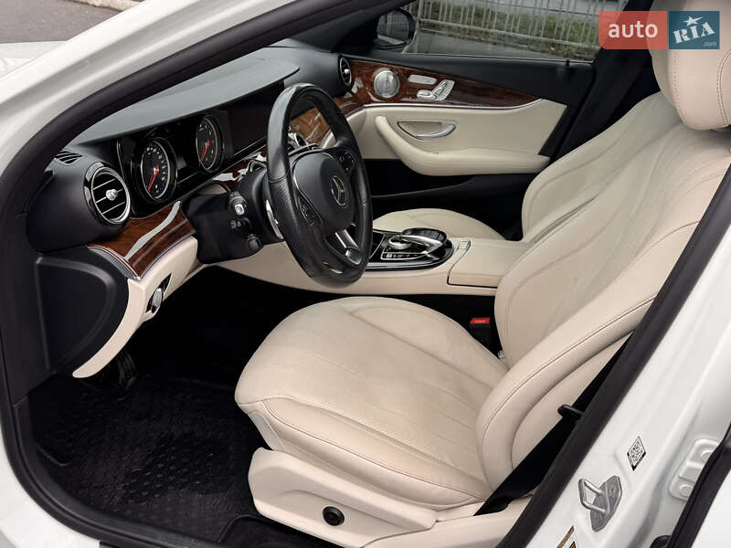 Седан Mercedes-Benz E-Class 2017 в Виннице