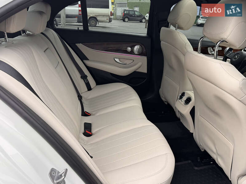Седан Mercedes-Benz E-Class 2017 в Виннице