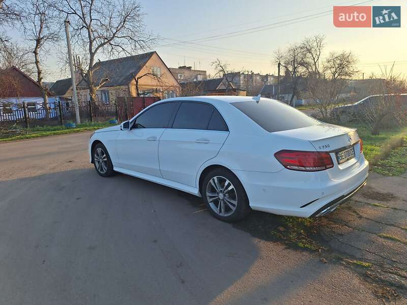 Седан Mercedes-Benz E-Class 2013 в Николаеве