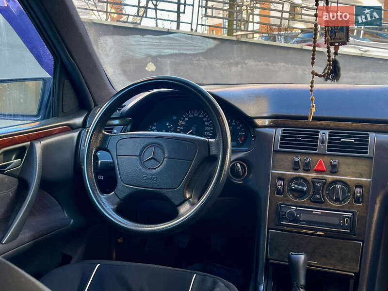 Седан Mercedes-Benz E-Class 1997 в Ивано-Франковске фото 20 Седан Mercedes-Benz E-Class 1997 в Ивано-Франковске