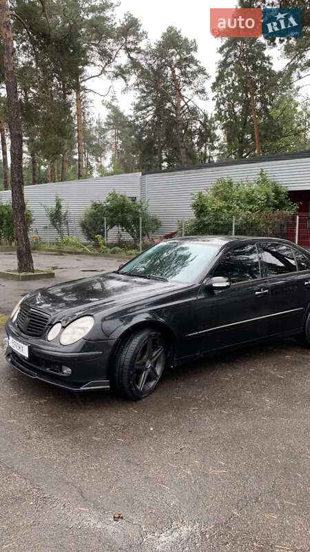 Седан Mercedes-Benz E-Class 2003 в Виннице