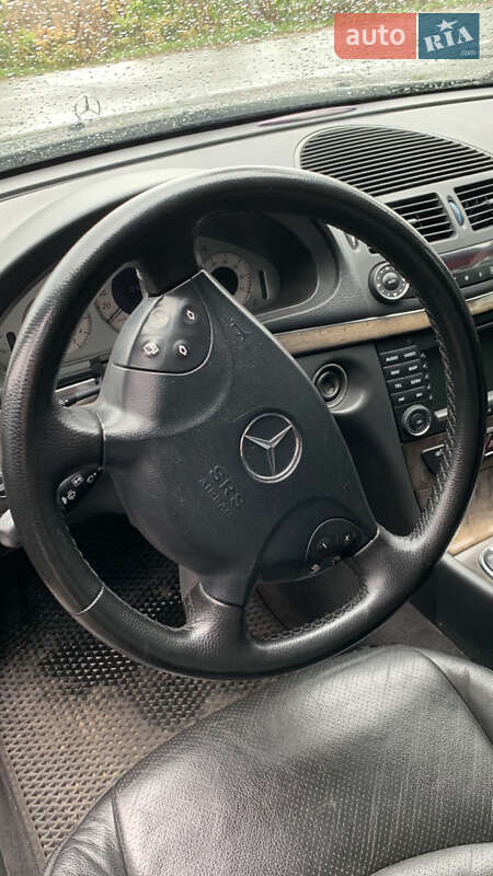 Седан Mercedes-Benz E-Class 2003 в Виннице