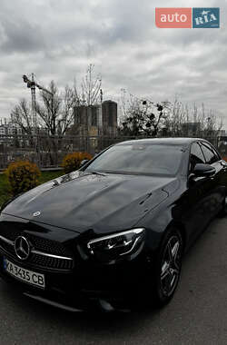 Седан Mercedes-Benz E-Class 2022 в Киеве