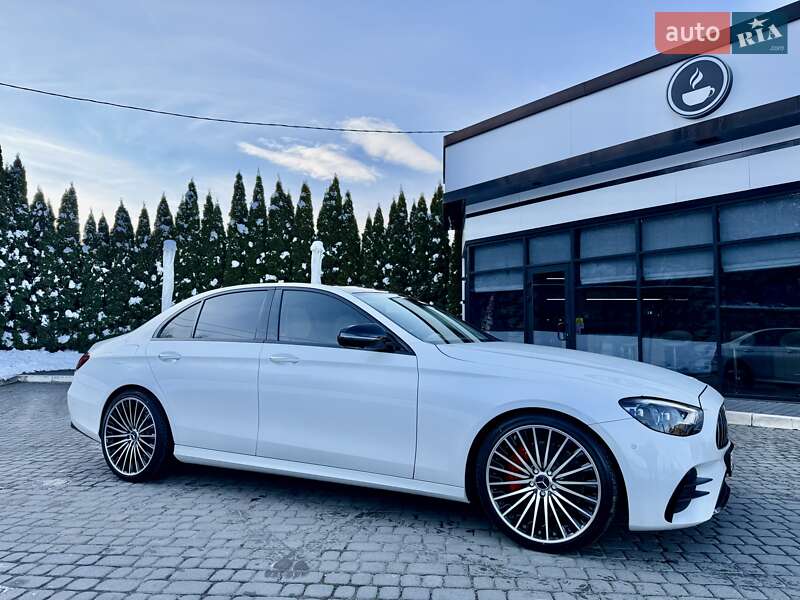 Седан Mercedes-Benz E-Class 2019 в Львові