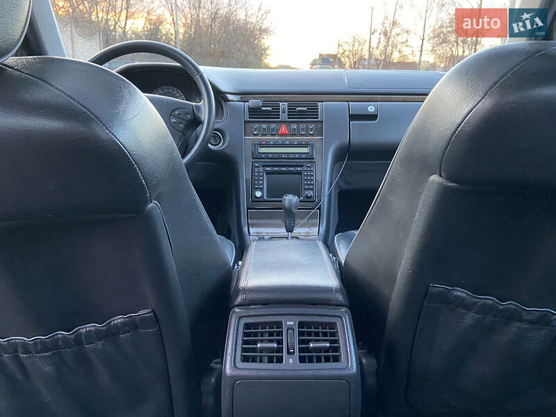 Седан Mercedes-Benz E-Class 2000 в Луцьку