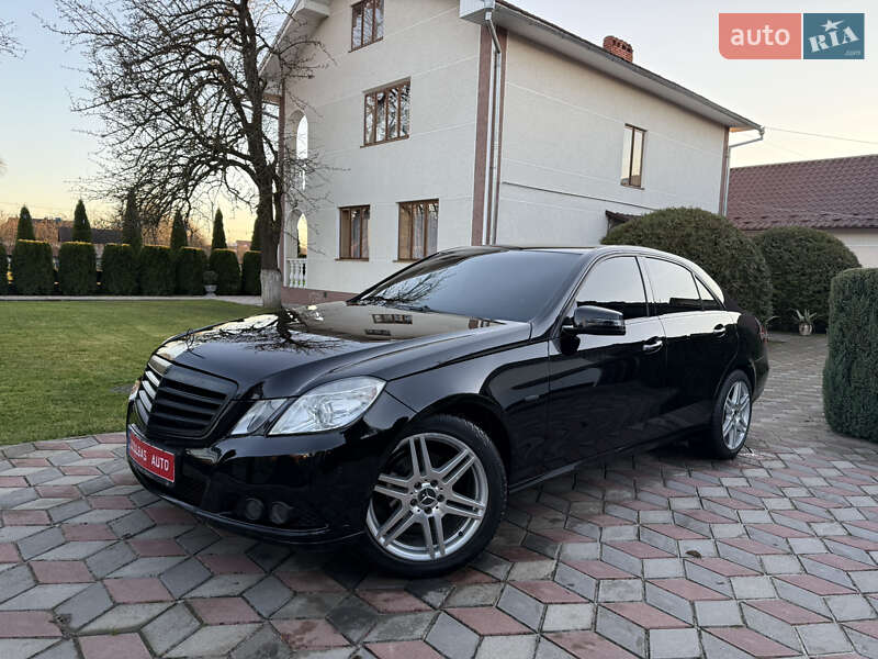 Седан Mercedes-Benz E-Class 2009 в Коломые