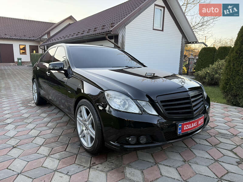 Седан Mercedes-Benz E-Class 2009 в Коломые