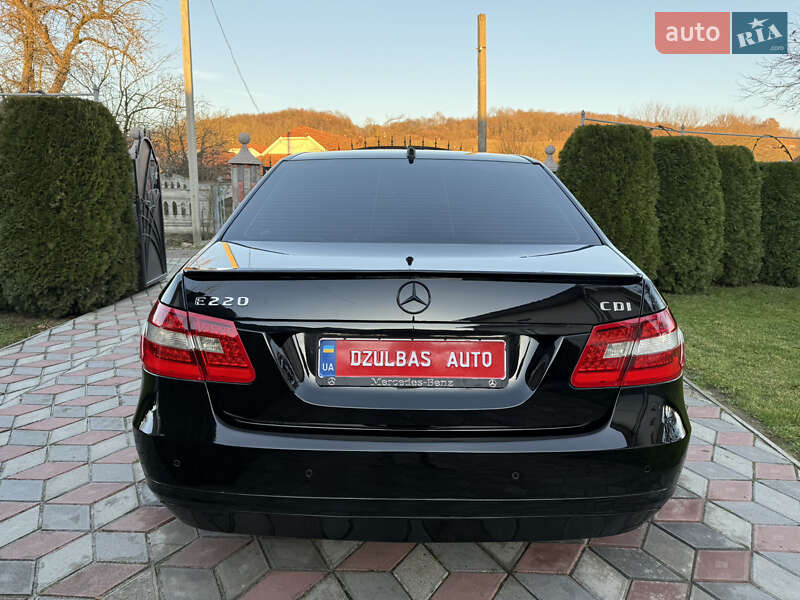 Седан Mercedes-Benz E-Class 2009 в Коломые