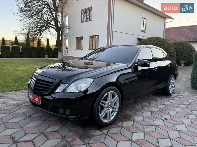 Седан Mercedes-Benz E-Class 2009 в Коломые