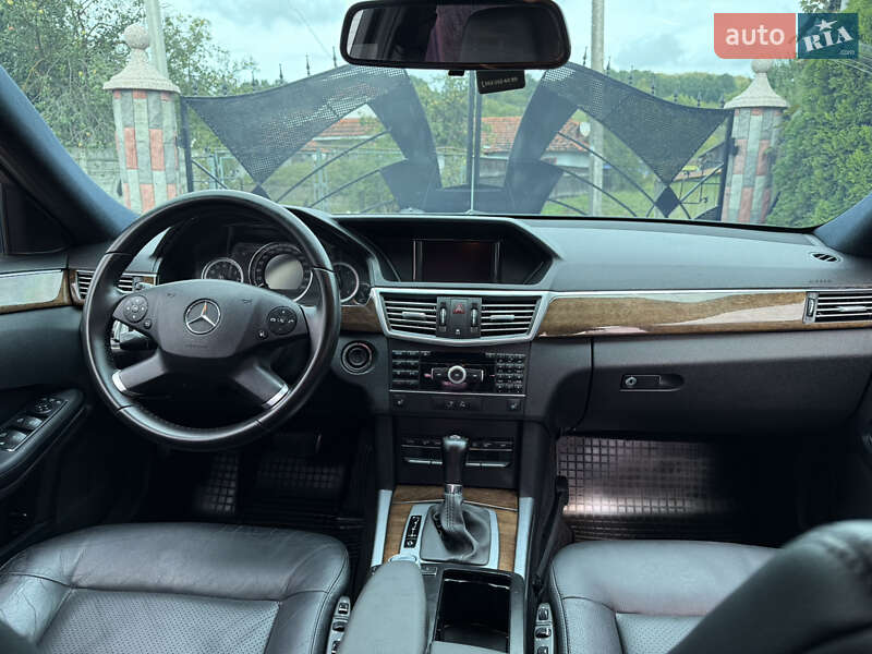 Седан Mercedes-Benz E-Class 2009 в Коломые