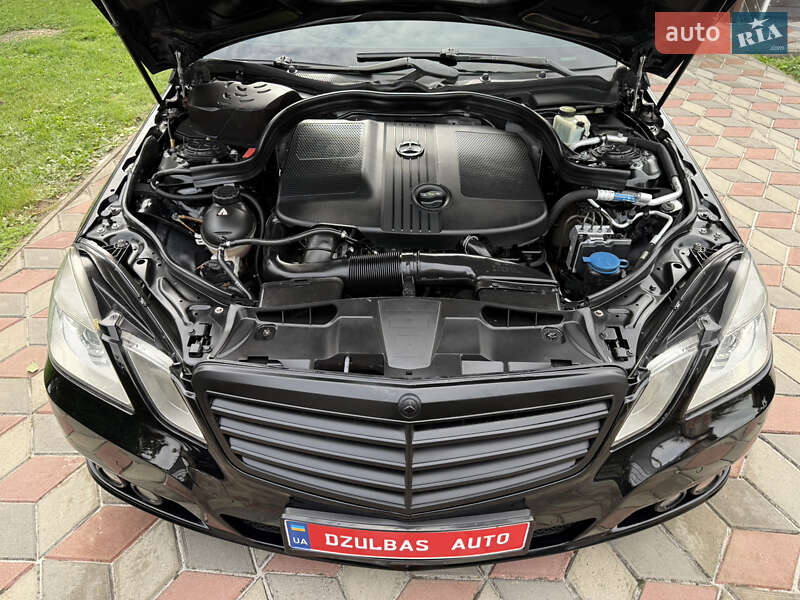 Седан Mercedes-Benz E-Class 2009 в Коломые