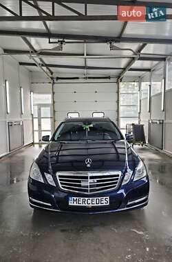 Універсал Mercedes-Benz E-Class 2012 в Дрогобичі