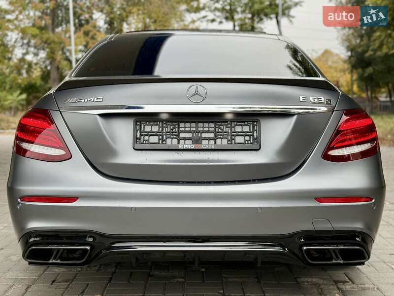 Седан Mercedes-Benz E-Class 2018 в Дніпрі