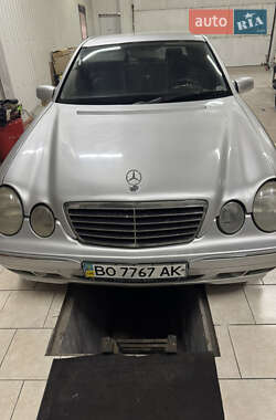 Седан Mercedes-Benz E-Class 2000 в Чорткове