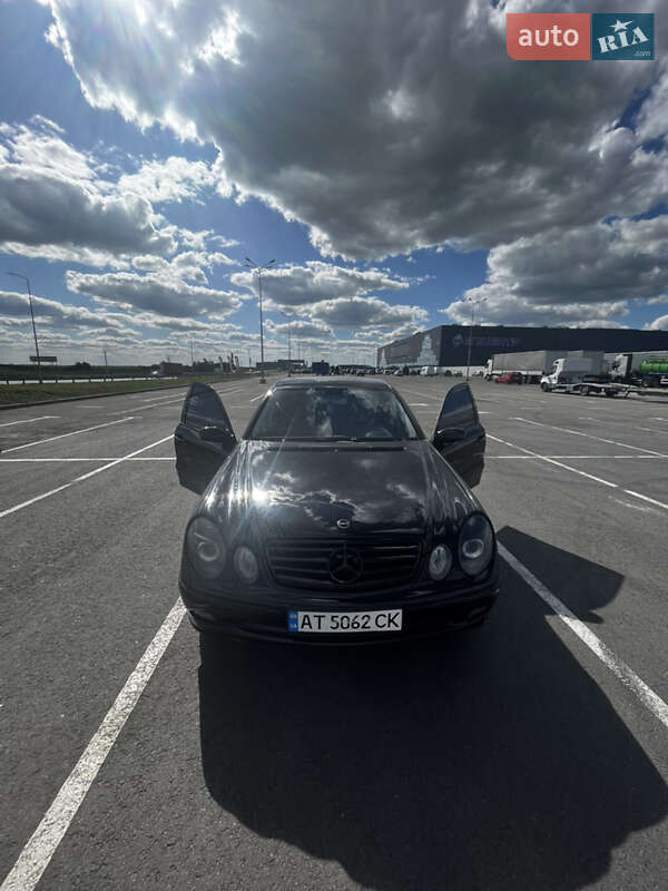 Седан Mercedes-Benz E-Class 2005 в Львові