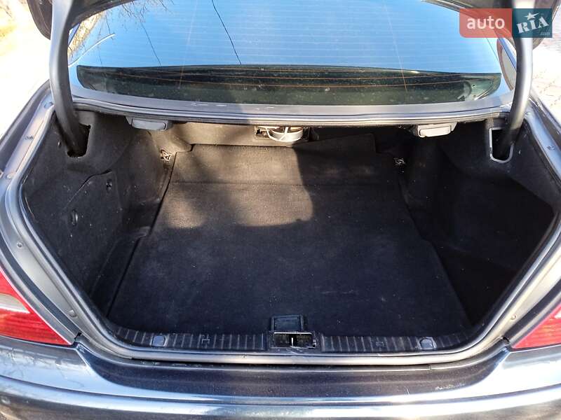 Седан Mercedes-Benz E-Class 2006 в Новому Розділі фото 22 Седан Mercedes-Benz E-Class 2006 в Новому Розділі