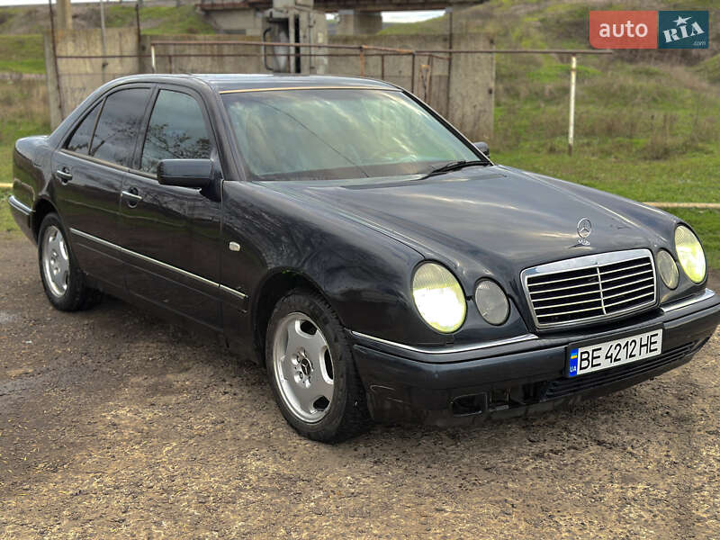 Седан Mercedes-Benz E-Class 1996 в Вознесенске