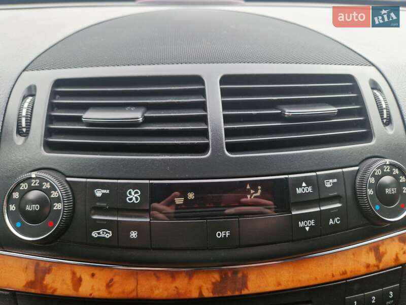 Седан Mercedes-Benz E-Class 2008 в Хмельницькому