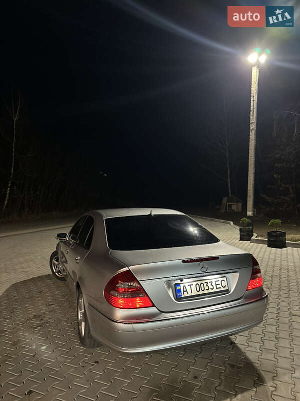 Седан Mercedes-Benz E-Class 2005 в Косові