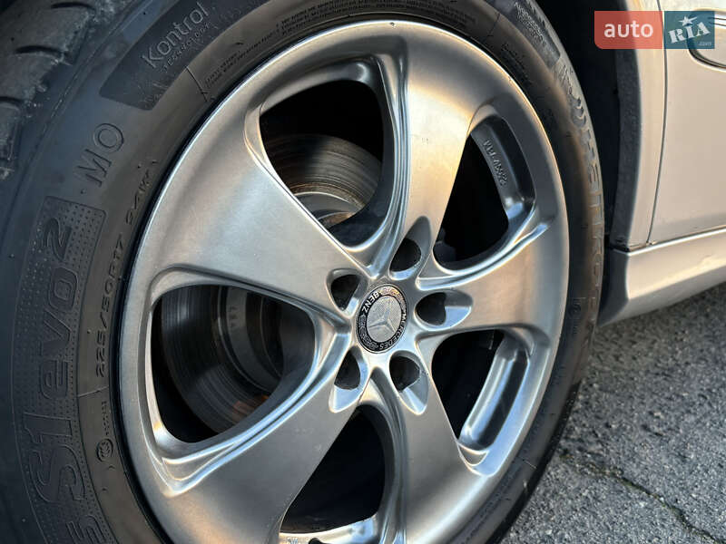 Седан Mercedes-Benz E-Class 2002 в Кривом Роге фото 16 Седан Mercedes-Benz E-Class 2002 в Кривом Роге