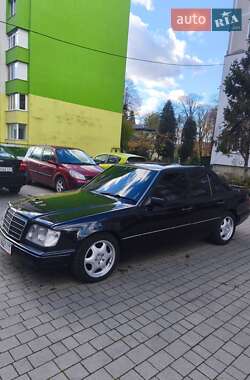 Седан Mercedes-Benz E-Class 1994 в Коломые