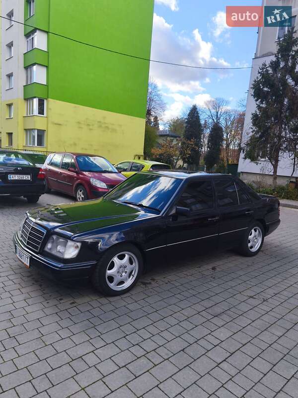 Седан Mercedes-Benz E-Class 1994 в Коломые