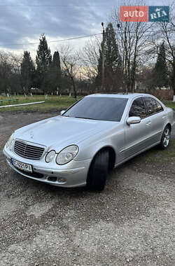 Седан Mercedes-Benz E-Class 2005 в Вашковцах