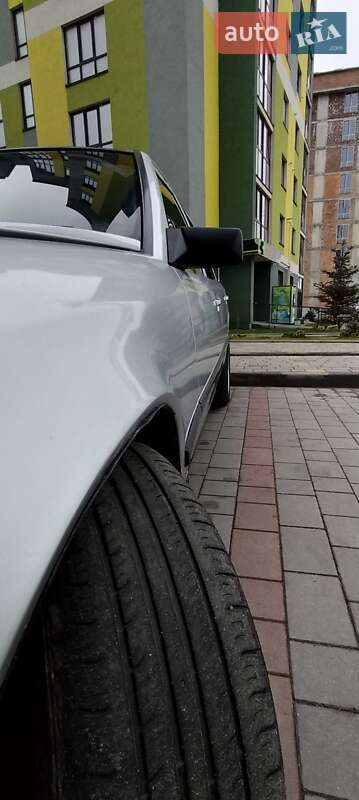 Седан Mercedes-Benz E-Class 1988 в Тернополі фото 13 Седан Mercedes-Benz E-Class 1988 в Тернополі
