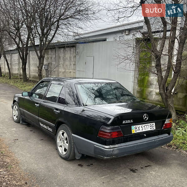 Седан Mercedes-Benz E-Class 1989 в Хмельницком