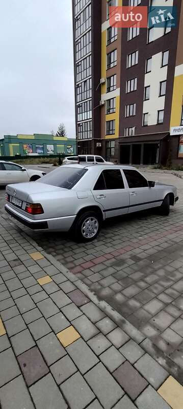 Седан Mercedes-Benz E-Class 1988 в Тернополі фото 17 Седан Mercedes-Benz E-Class 1988 в Тернополі