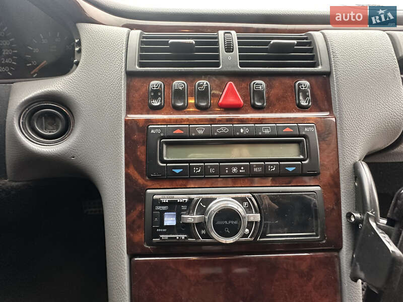 Седан Mercedes-Benz E-Class 1999 в Києві