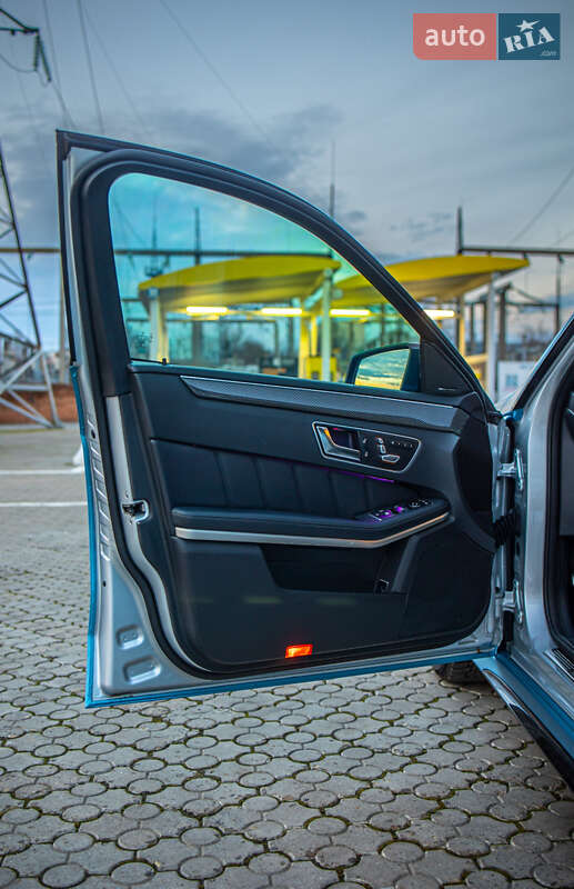 Універсал Mercedes-Benz E-Class 2014 в Чернівцях