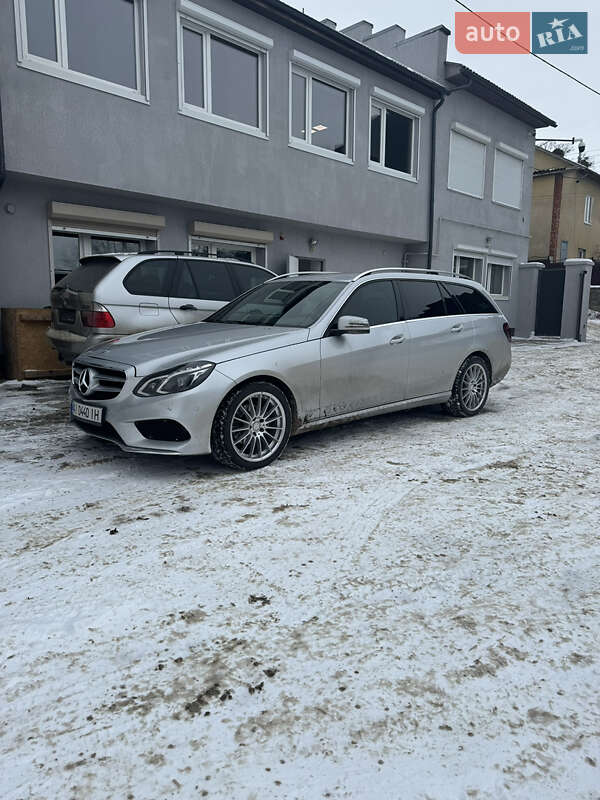 Універсал Mercedes-Benz E-Class 2014 в Чернівцях