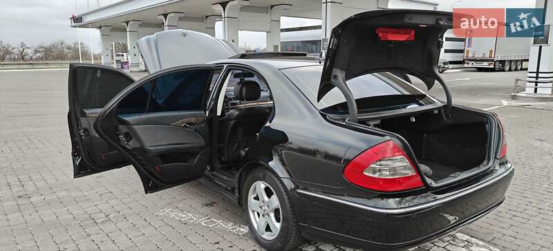 Седан Mercedes-Benz E-Class 2007 в Ровно фото 43 Седан Mercedes-Benz E-Class 2007 в Ровно