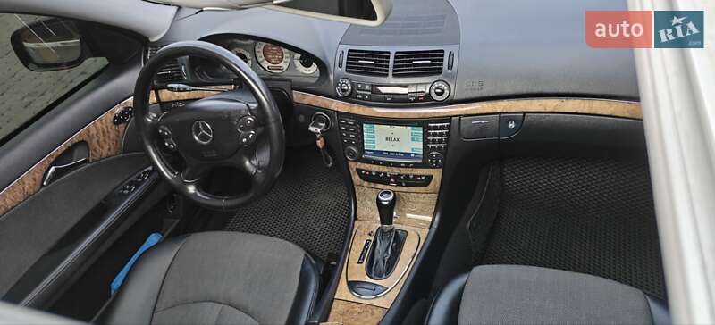 Седан Mercedes-Benz E-Class 2007 в Ровно фото 52 Седан Mercedes-Benz E-Class 2007 в Ровно