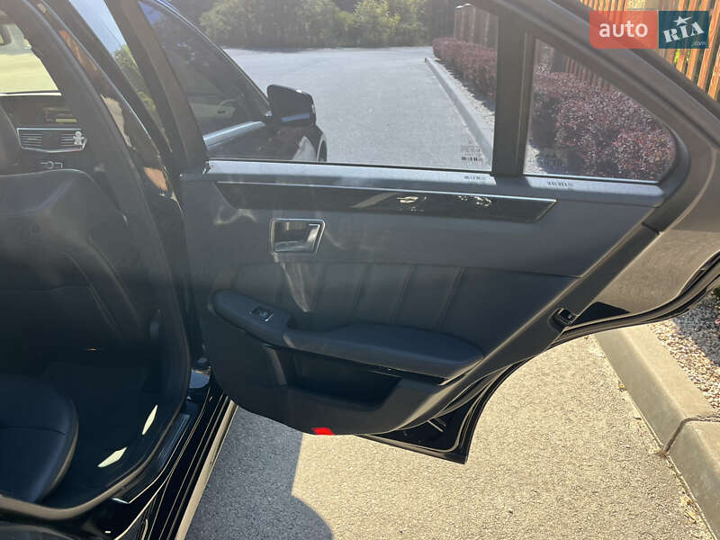 Седан Mercedes-Benz E-Class 2012 в Дніпрі фото 6 Седан Mercedes-Benz E-Class 2012 в Дніпрі