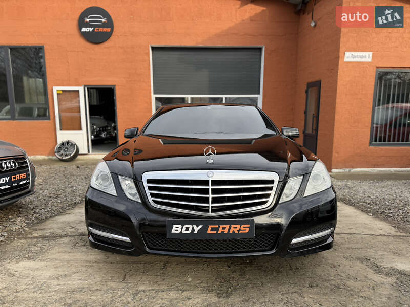 Седан Mercedes-Benz E-Class 2013 в Івано-Франківську